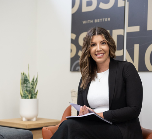 Headshot of Real Estate Agent Carrie Brockhurst